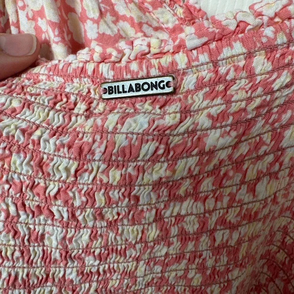 Billabong Midi Dress Womens‎ M Pink Floral Tie Shoulder Smocked Sweetheart Boho